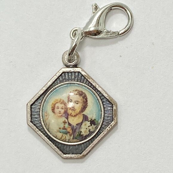 Vintage St. Joseph Medal Clip Charm Catholic Saint Baby Jesus Ovunque Proteggimi - Picture 2 of 10
